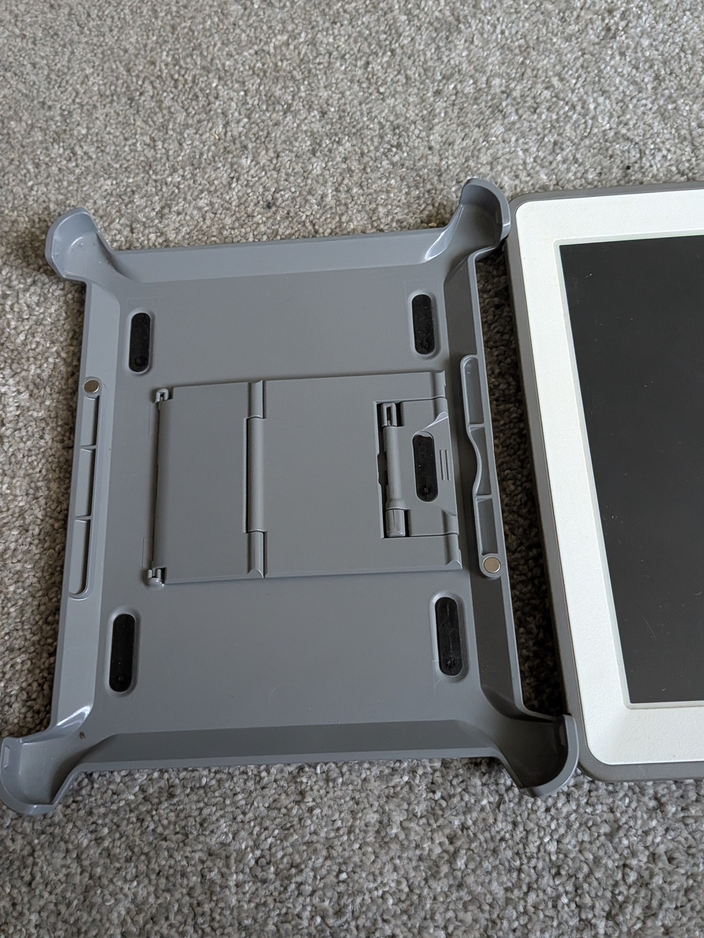 OtterBox Gray Rugged Tablet Case for iPad - Picture 5 of 5